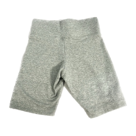 Nike gray biker shorts - Picture 2 of 3